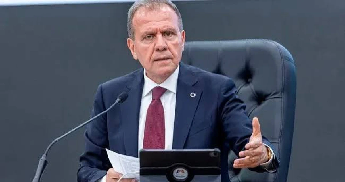 Mersin B&uuml;y&uuml;kşehir Belediye Başkanı Vahap Se&ccedil;er g&ouml;zaltına alındı