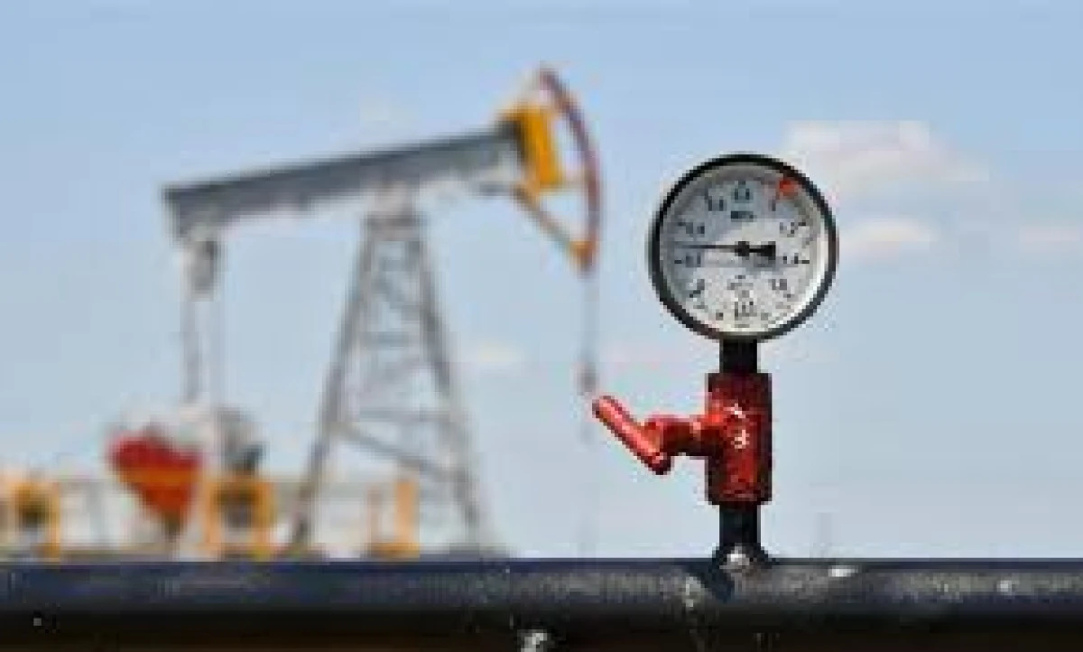 Petrolde y&ouml;n yukarı: Barış g&ouml;r&uuml;şmeleri takip ediliyor