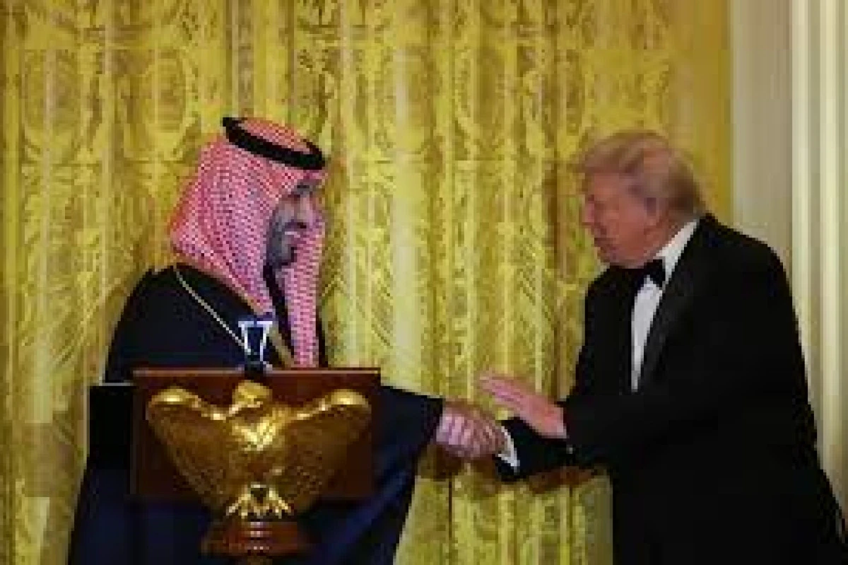 Trump, Suudi Arabistan'ı 