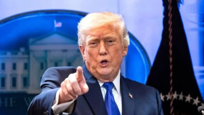 Trump'tan İran'a tehdit: 'Y&ouml;netim hedef alınmadan &ouml;nceki son şansınız'