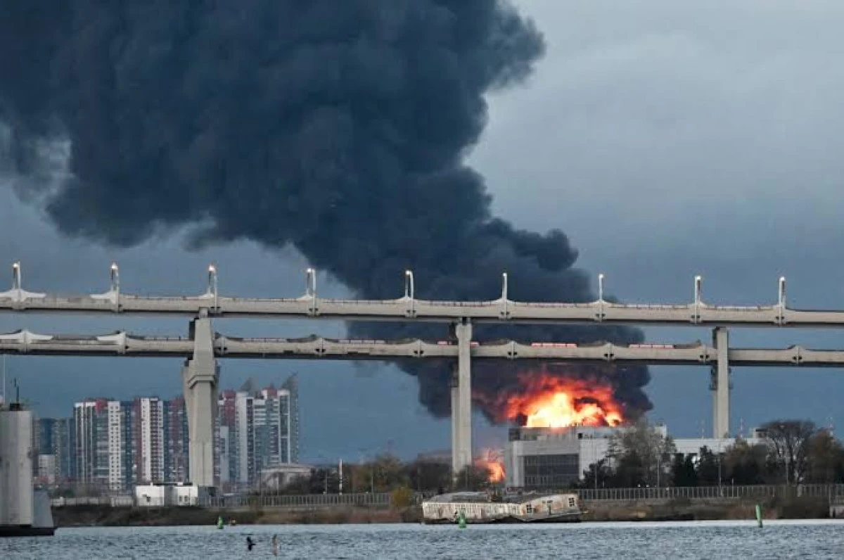 Ukrayna, Trump'ın baskısı &uuml;zerine Rus petrol rafinerilerine y&ouml;nelik saldırıları durdurdu