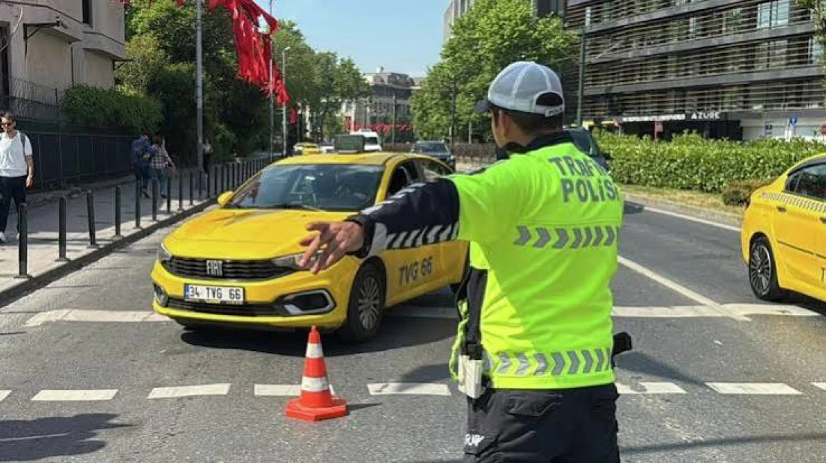 &Uuml;sk&uuml;dar&rsquo;da bazı yollar bug&uuml;n trafiğe kapatılacak