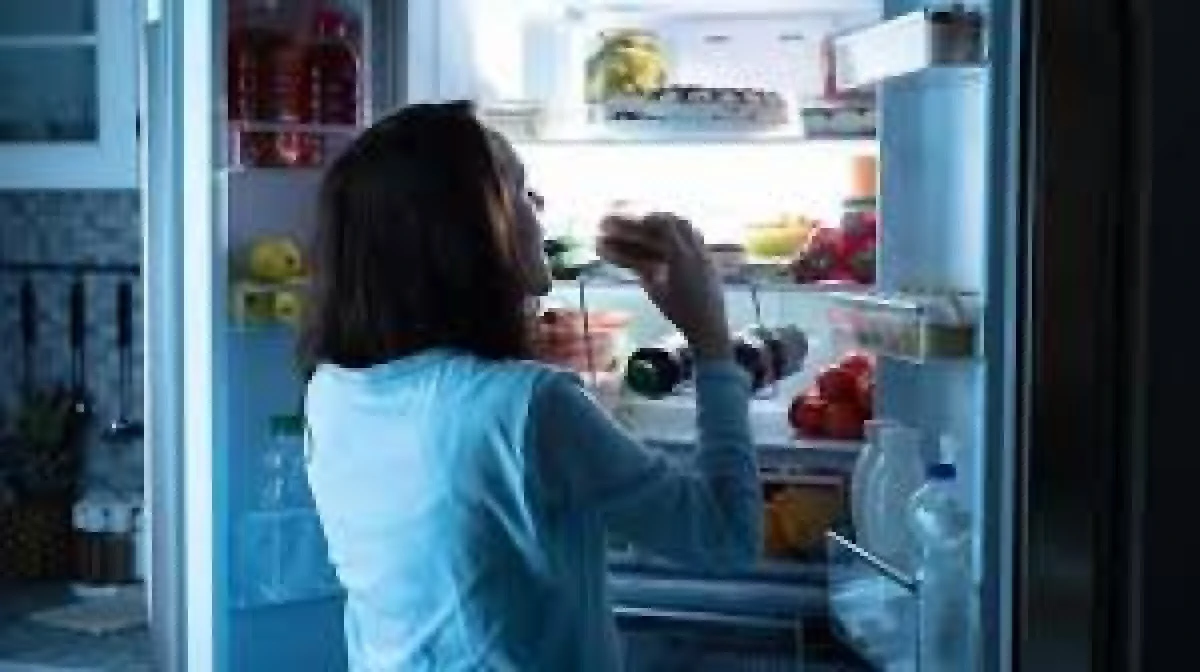 Uyumadan &ouml;nce 3 saat i&ccedil;inde yemek yememek kalp sağlığını destekliyor