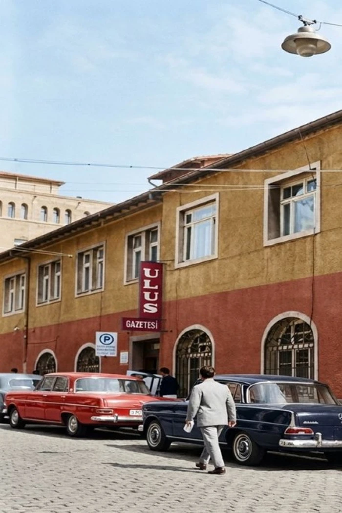 ULUS (ADIMIZ ANDIMIZDIR) GAZETESİ MARŞI